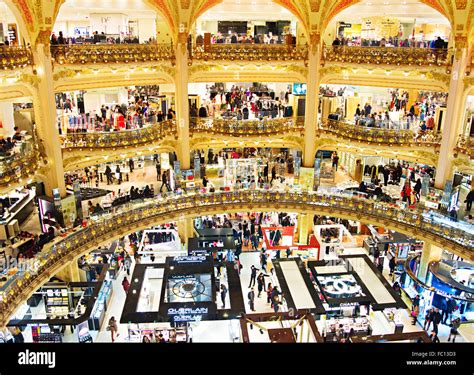 shopping in paris italy.